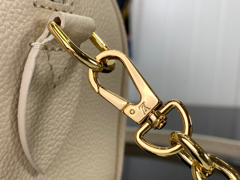 Alice bags - Louis Vuittons  - 15820