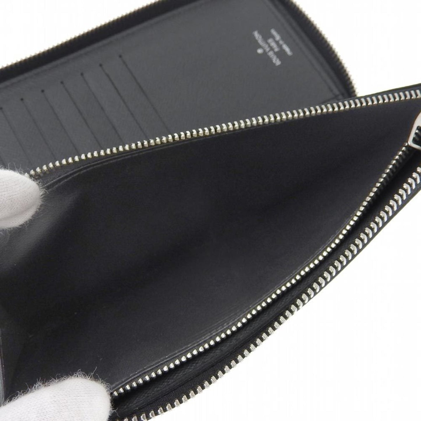 Louis Vuitton Black Leather Zippy Wallet Vertical wallet accessories