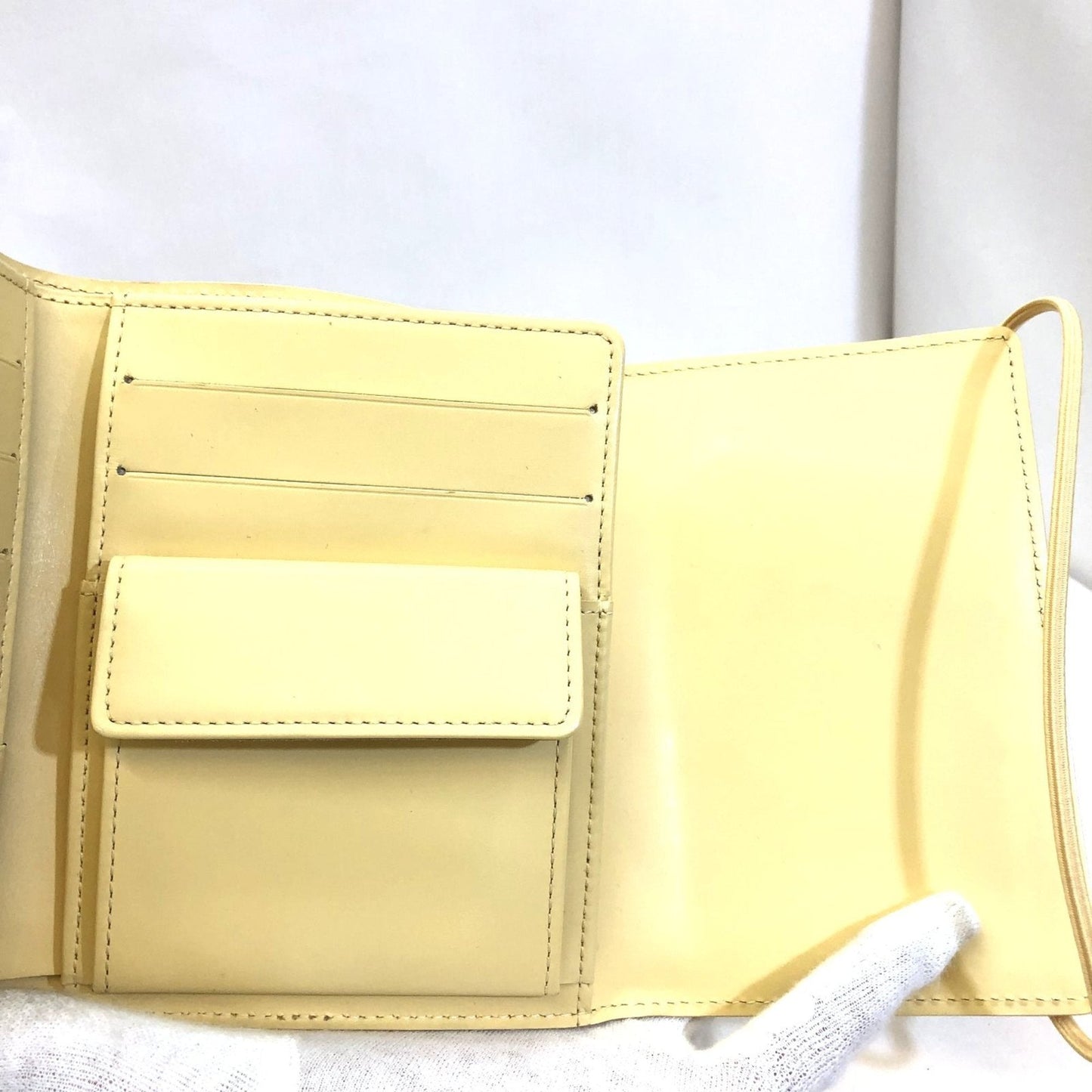 Louis Vuitton Beige Leather  wallet accessories
