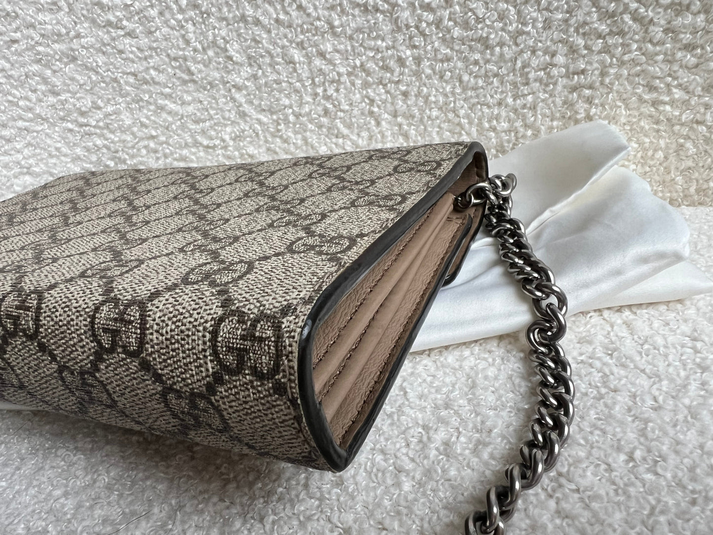 Gucci Dionysus GG Supreme Chain Wallet (RRP £1250)