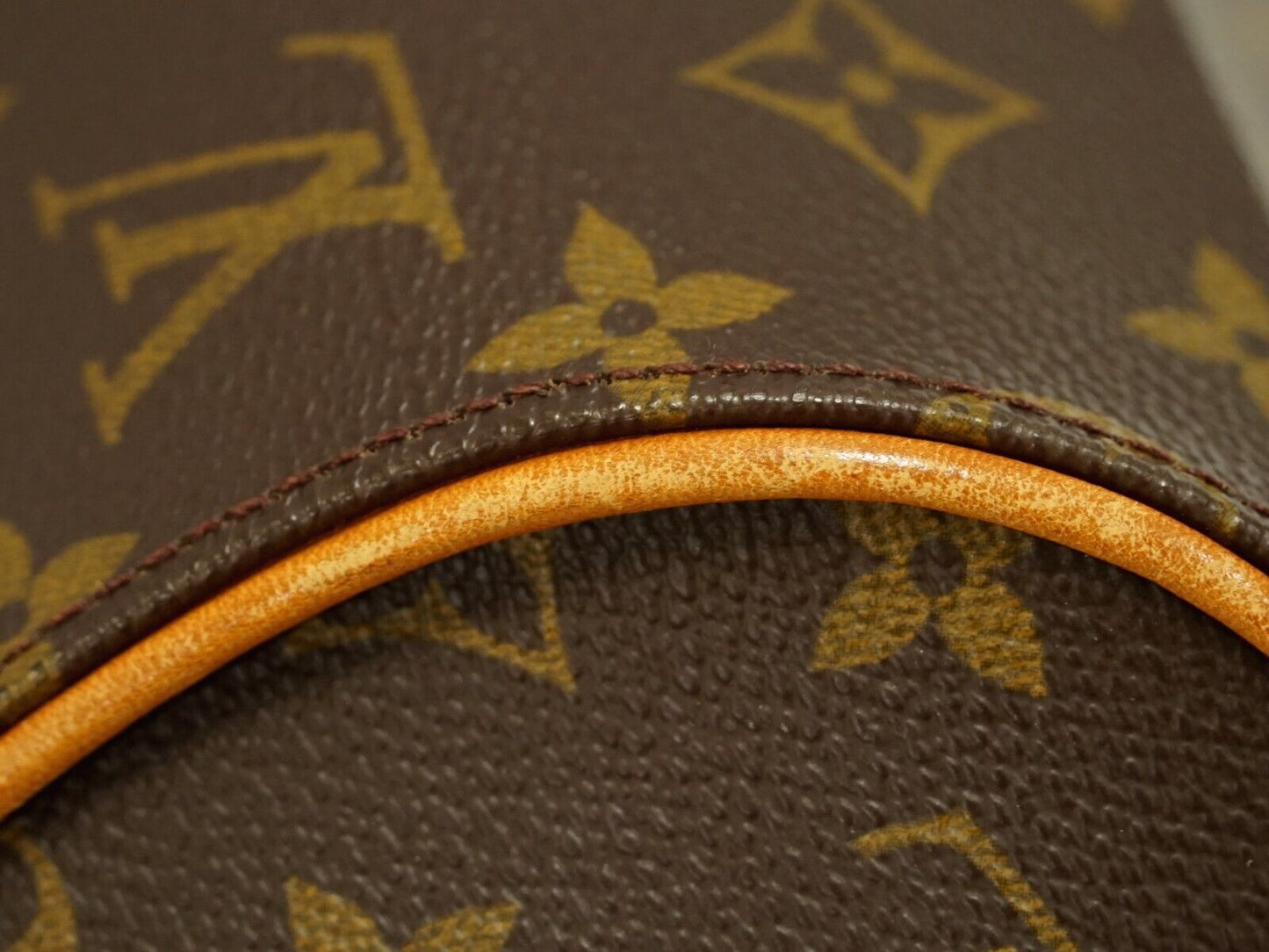 Louis Vuitton Ellipse PM Handbag