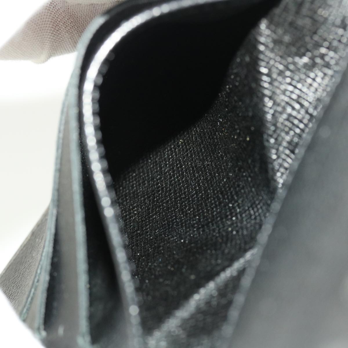 LOUIS VUITTON Epi Bifold Wallet Black LV  45100