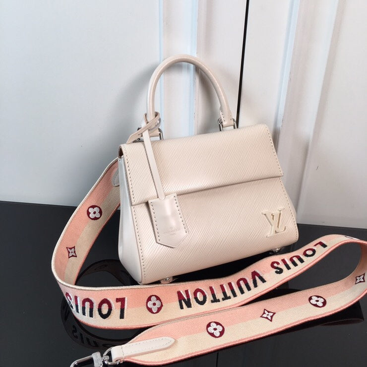 Alice Bags- Louis Vuittons  - 16229