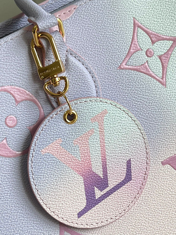 Alice Bags- Louis Vuittons  - 16629