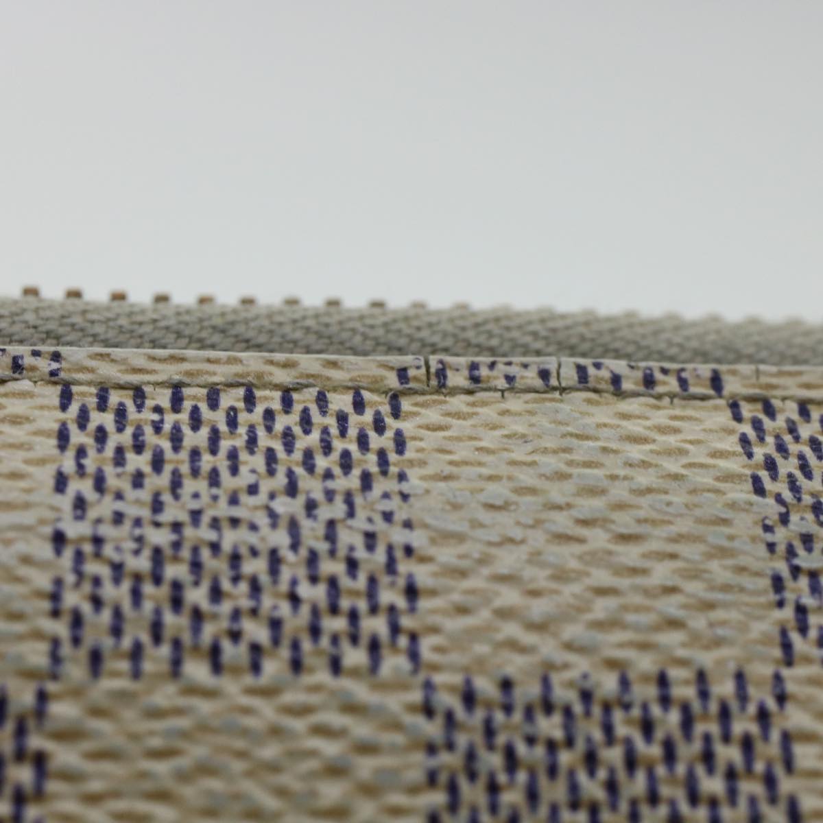 LOUIS VUITTON Damier Azur Illustre Balloon Zippy Wallet N63006 LV  45344