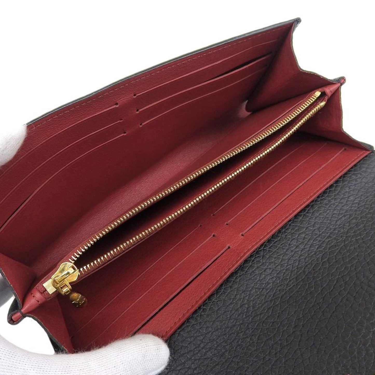 Louis Vuitton Black Leather Capucines wallet accessories