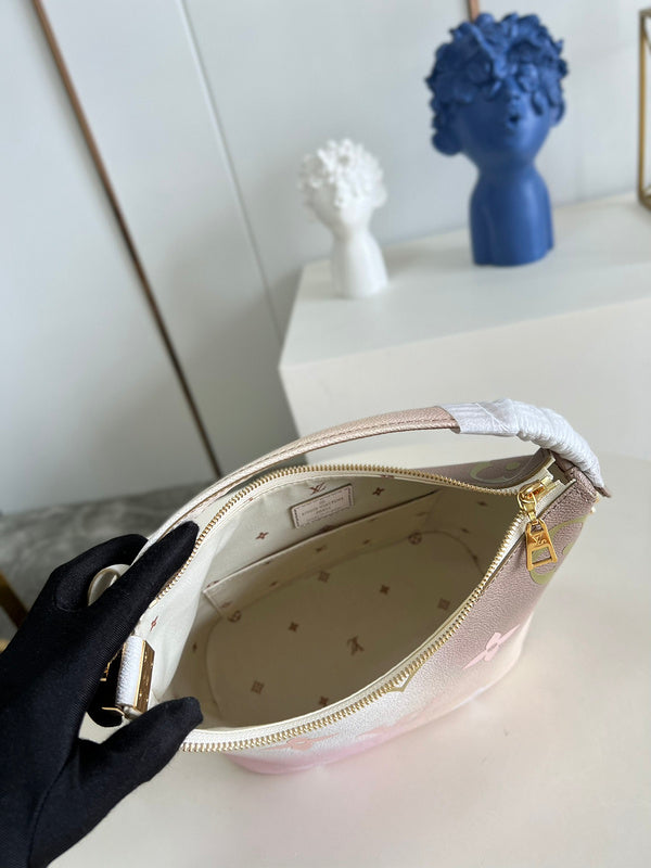 Alice Bags- Louis Vuittons  - 16537