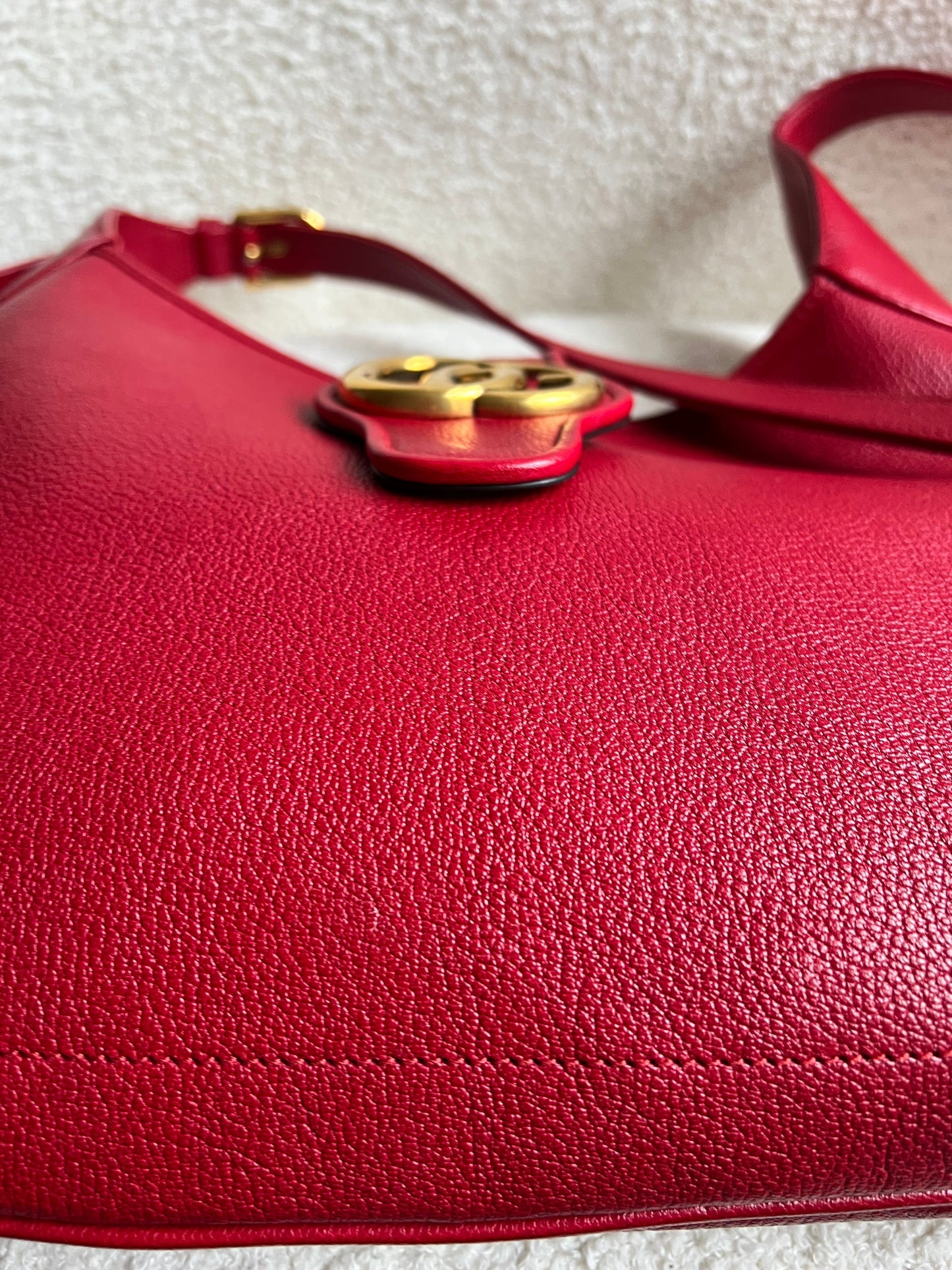Gucci Red Large Aphrodite Shoulder Bag (RRP £1760)