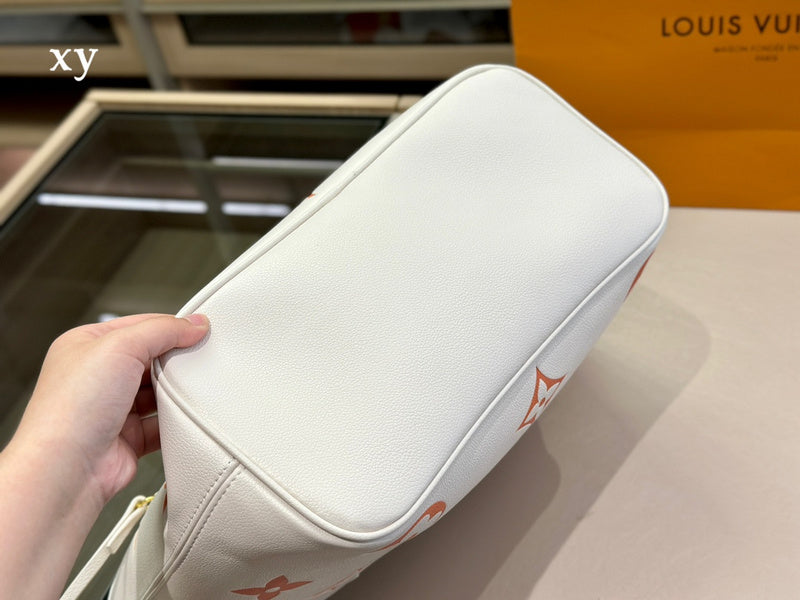 Alice bags - Louis Vuittons  - 15052