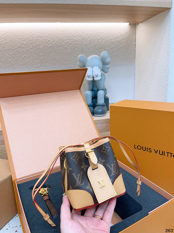 Alice bags - Louis Vuittons  - 14972
