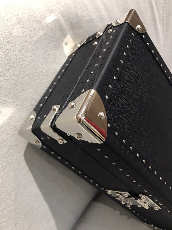 Alice Bags- Louis Vuittons  - 15989