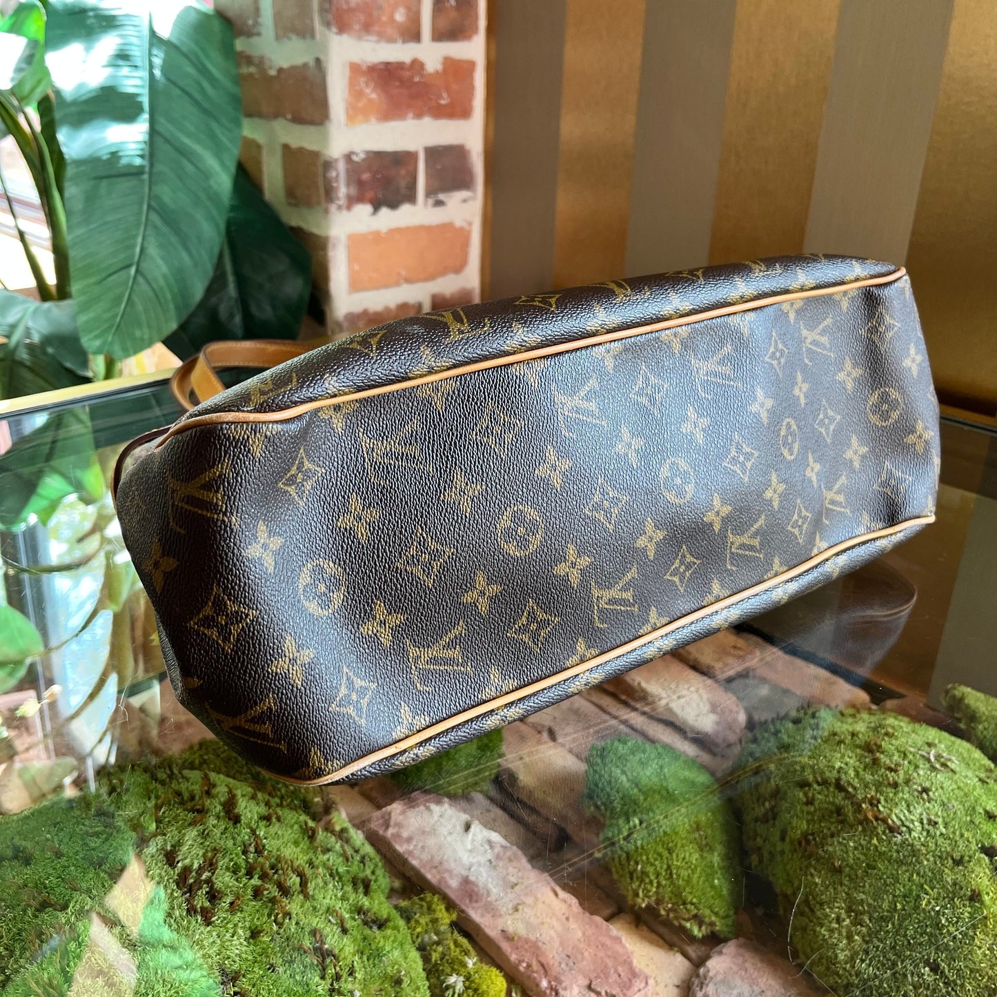 LOUIS VUITTON Batignolles Horizontal Brown Monogram Canvas Tote Bag