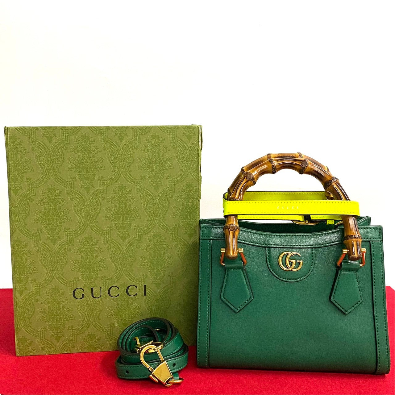 GUCCI Shoulder Bag leather green Bamboo Diana Mini Tote