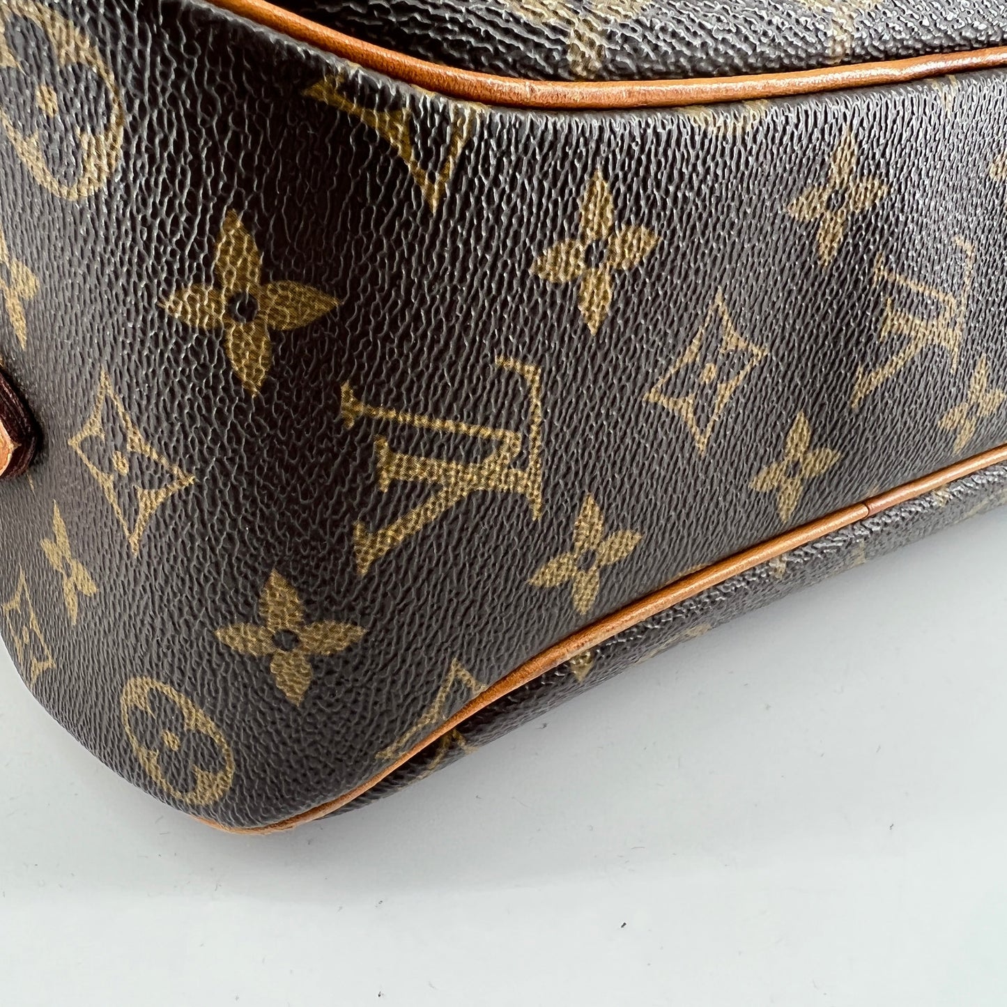 Louis Vuitton Blois Crossbody Bag TWS pop