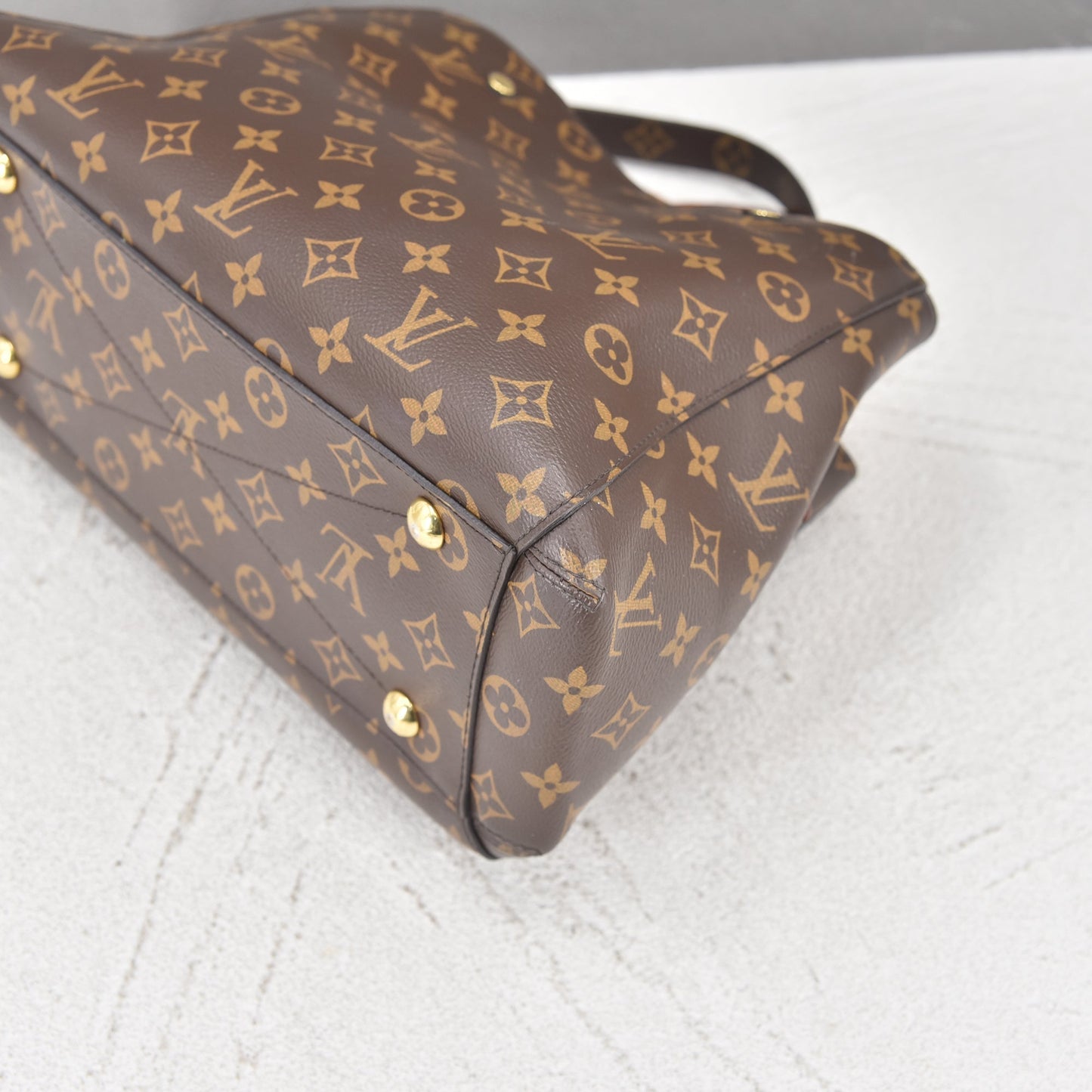 Louis Vuitton Brown Canvas Montaigne handbag bag
