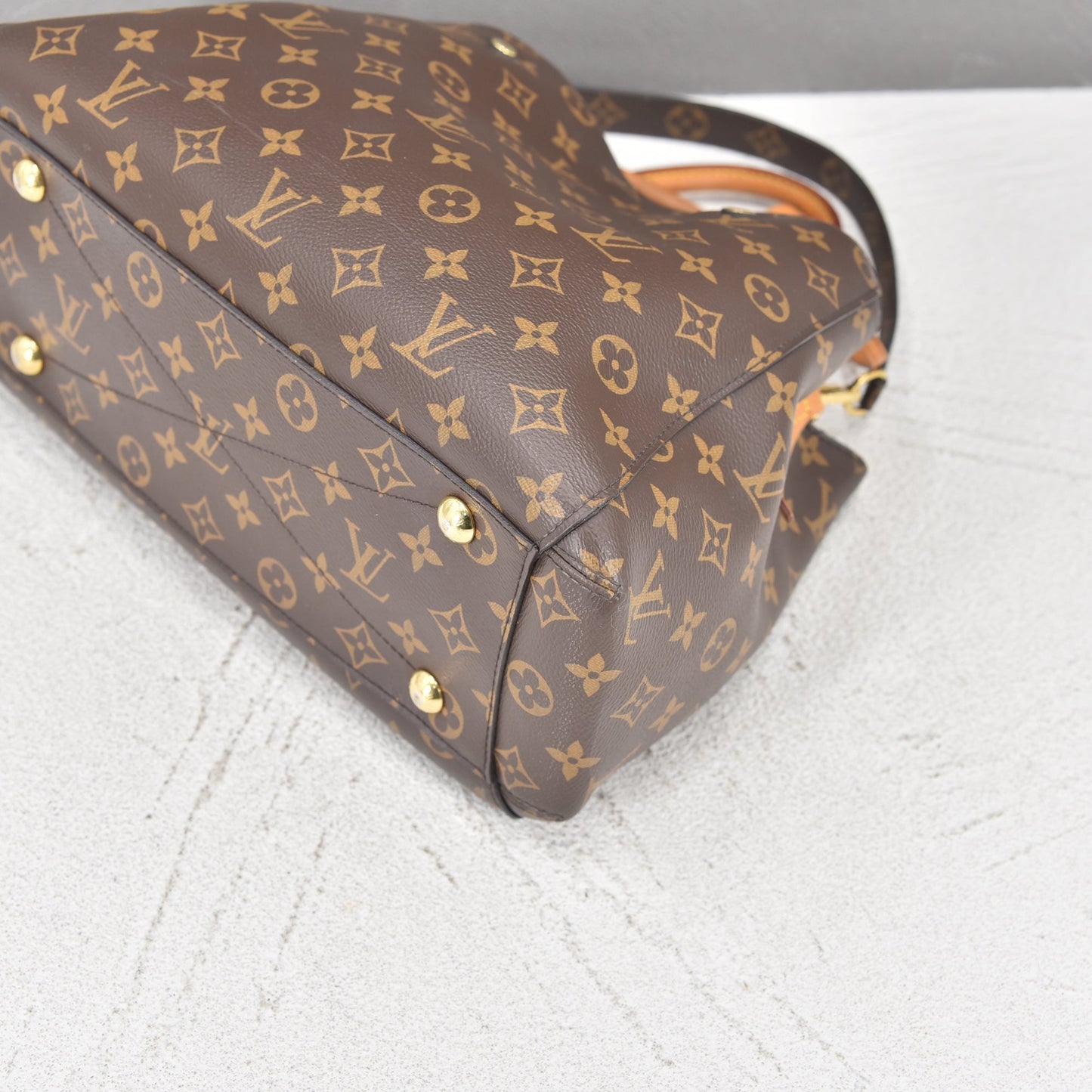 Louis Vuitton Brown Canvas Montaigne handbag bag