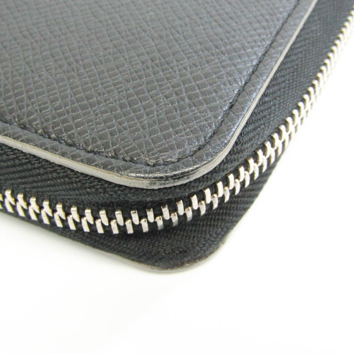 Louis Vuitton Black Leather Zippy organizer wallet accessories