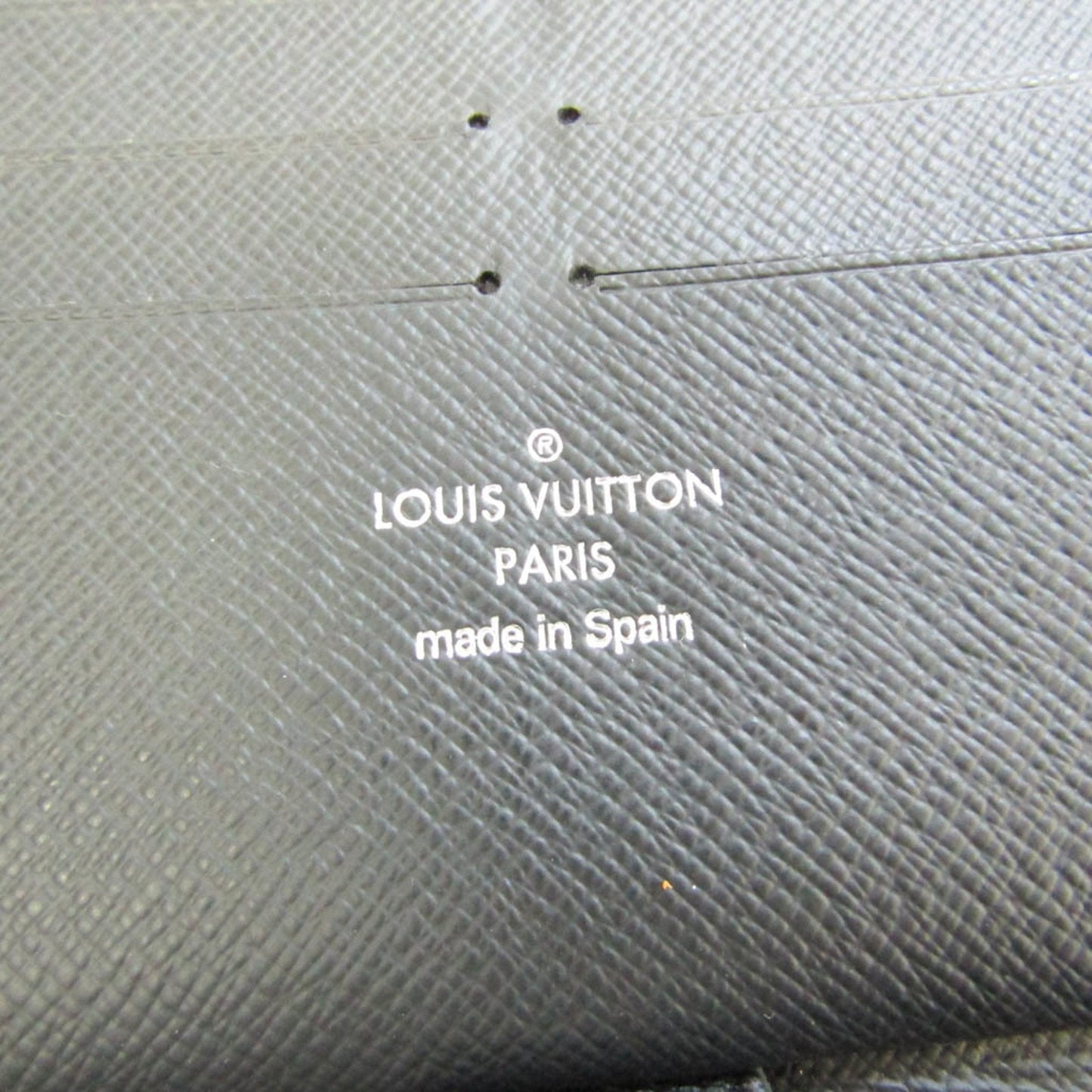 Louis Vuitton Black Leather Zippy organizer wallet accessories