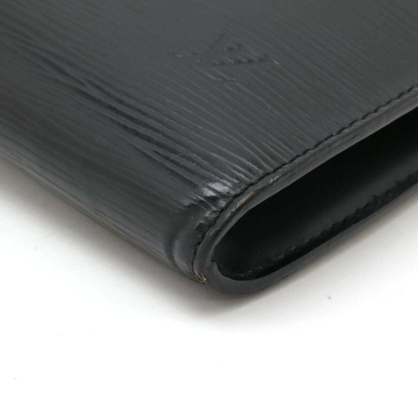Louis Vuitton  Noir Epi Leather Handbag Pochette Pouch