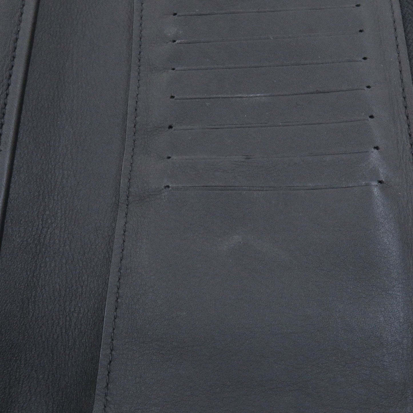 Louis Vuitton Black Leather Zippy Wallet Vertical wallet accessories