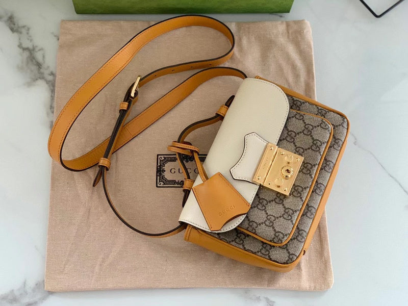 Gucci   Luxury Bags  1005