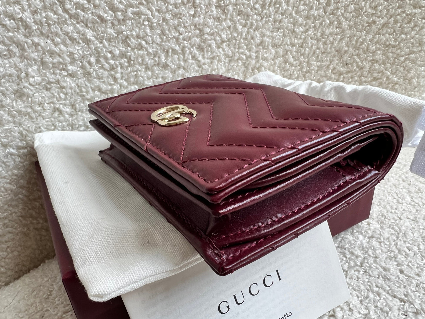 Gucci GG Burgundy Marmont Matelassé Card Case Wallet (RRP £380)