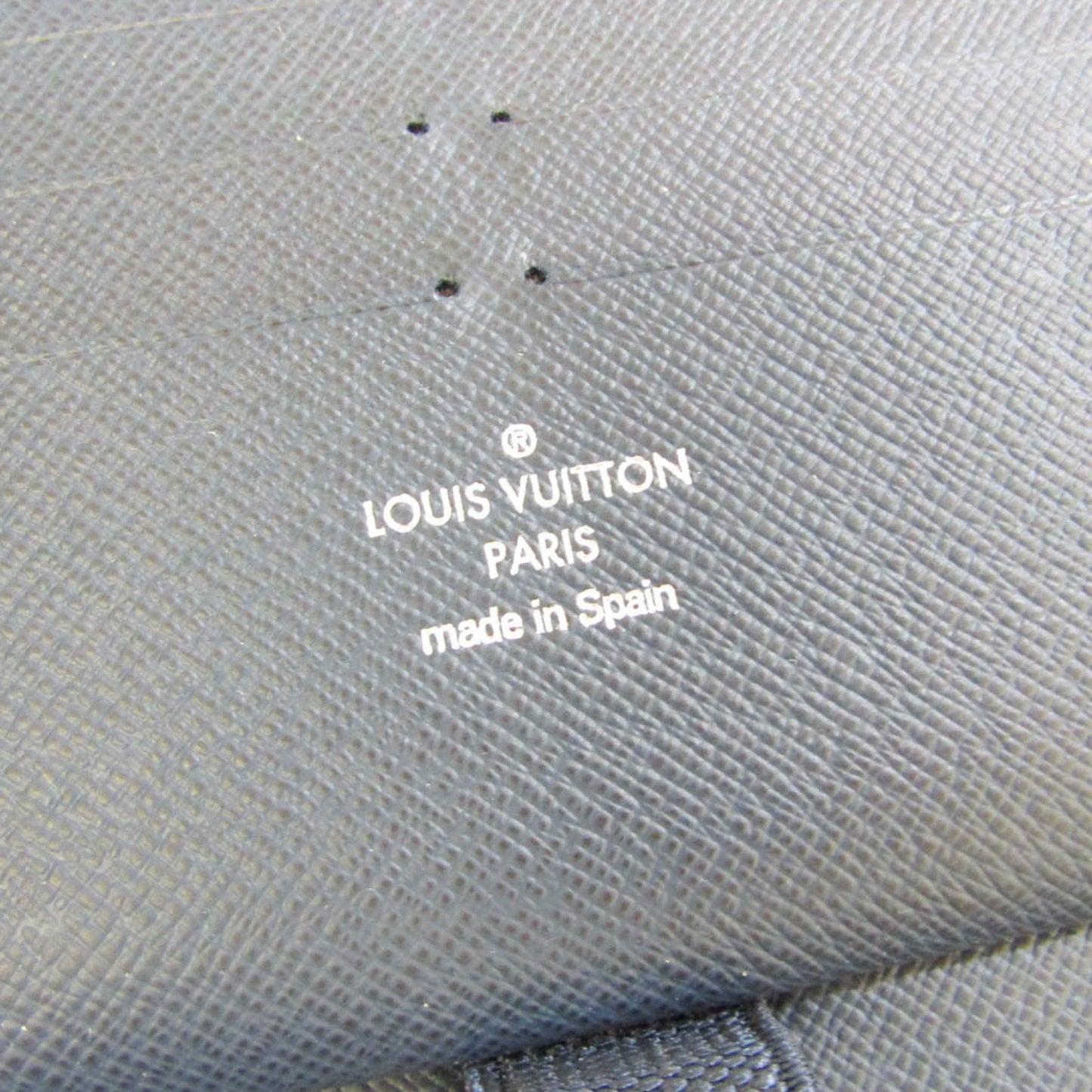 Louis Vuitton Black Leather Zippy organizer wallet accessories