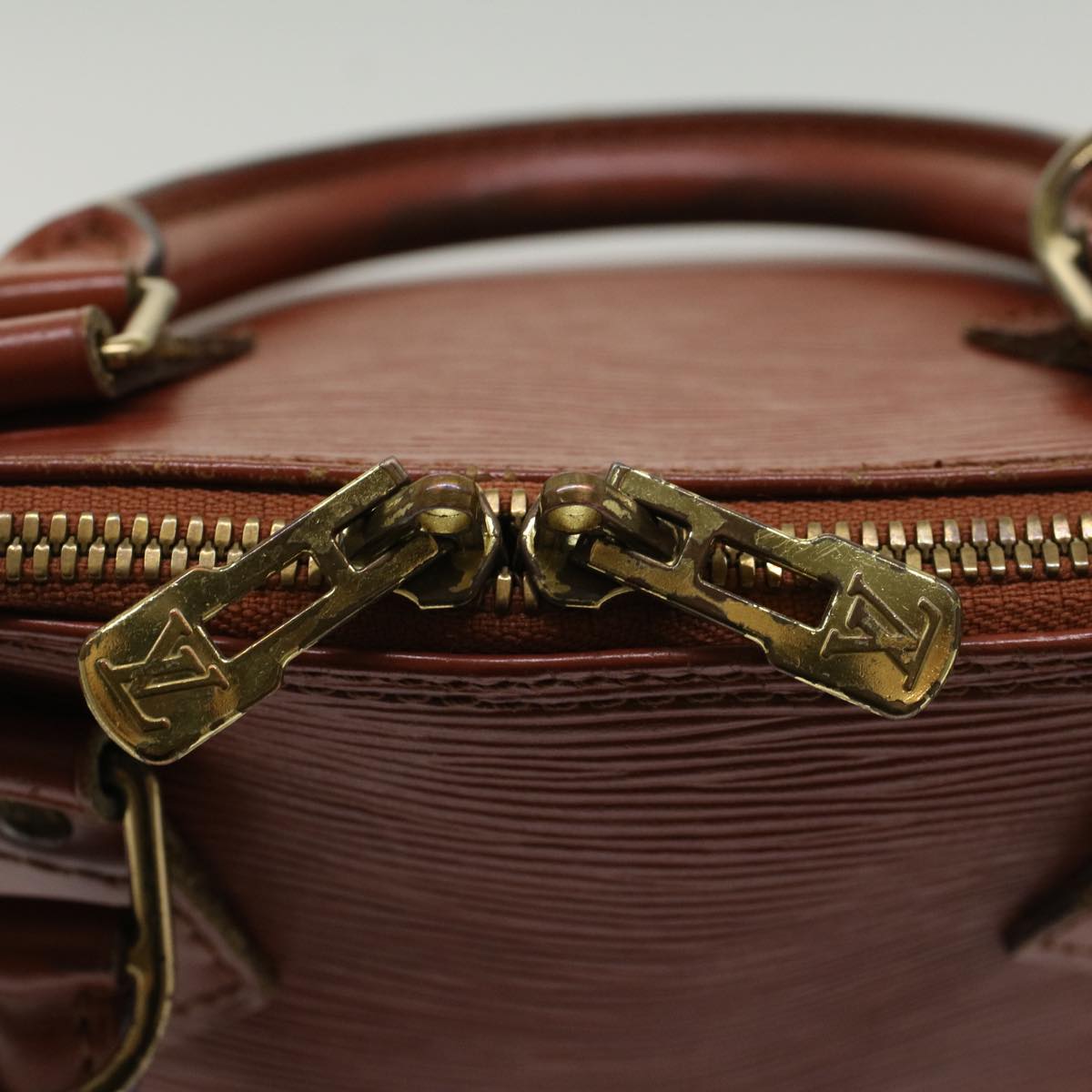 LOUIS VUITTON Epi Alma Hand Bag Brown M5214D LV  48436