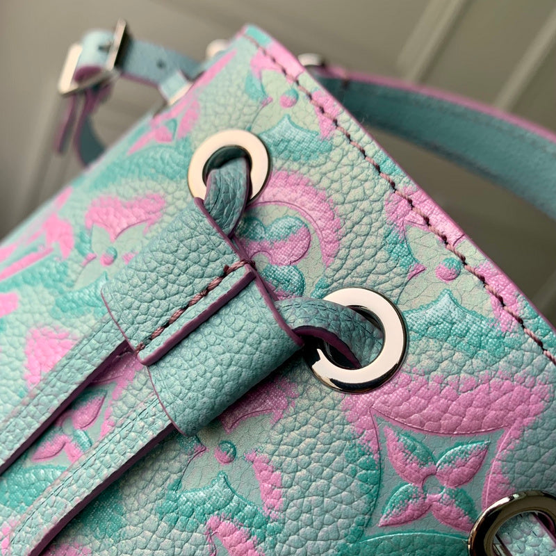 Alice Bags- Louis Vuittons  - 16482
