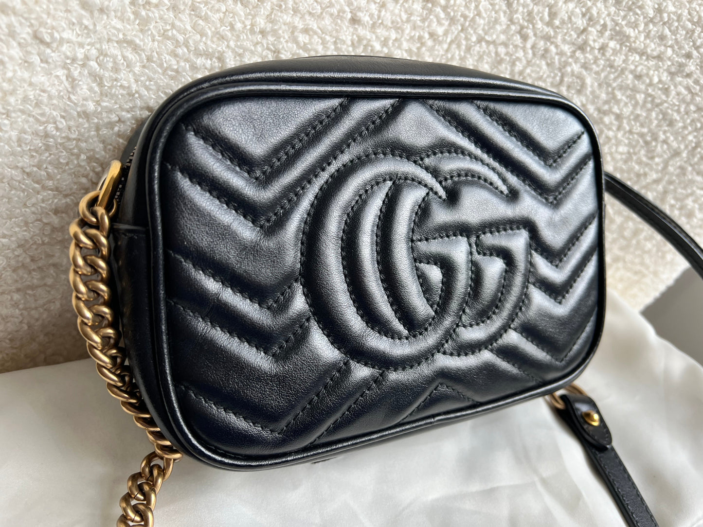 Gucci GG Black Marmont Mini Shoulder Bag (RRP £1,360)