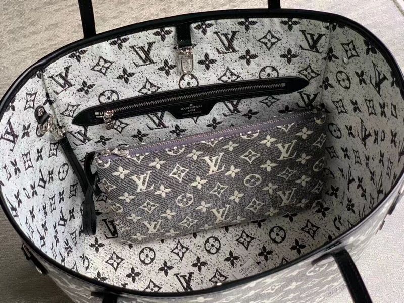 Alice Bags- Louis Vuittons  - 16021