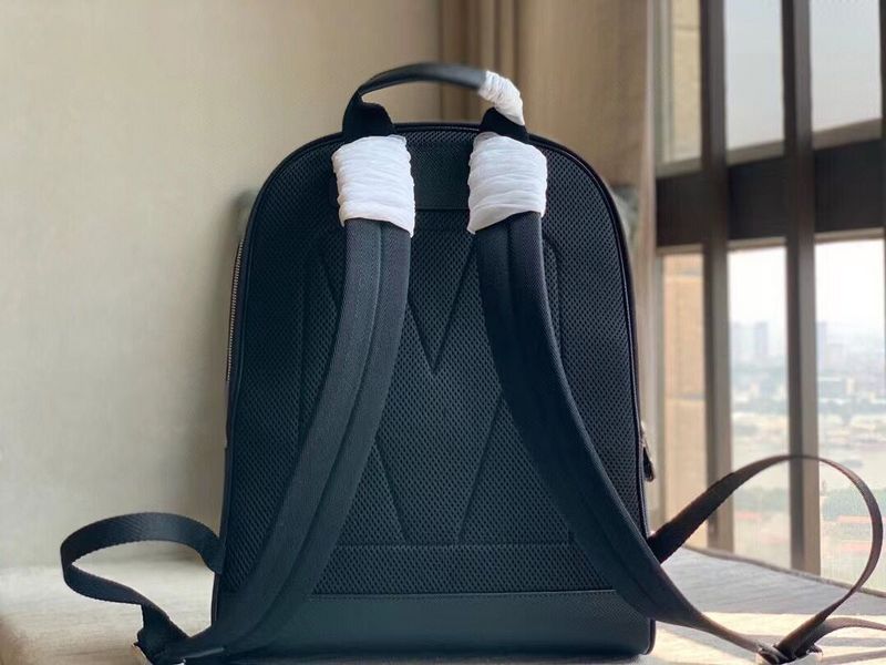 Alice Bags- Louis Vuittons  - 16251