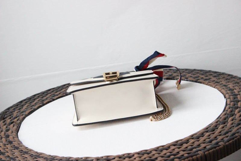 Gucci   Luxury Bags  1302