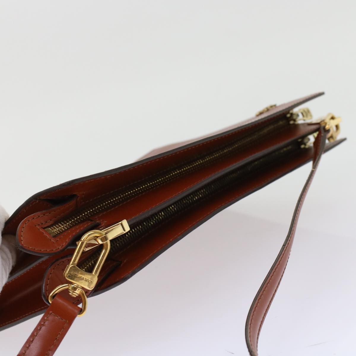 LOUIS VUITTON Epi Angian Clutch Bag Brown M52113 LV  48959
