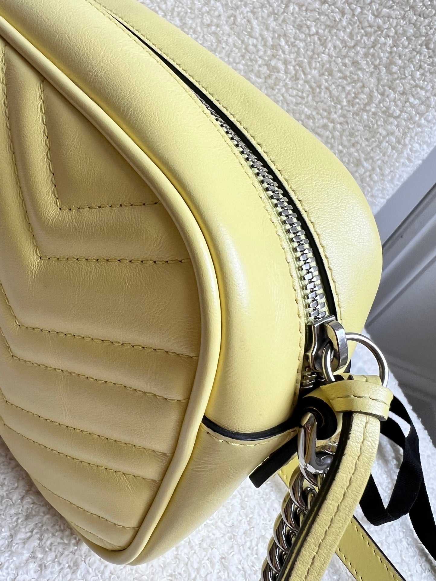 Gucci GG Pale Yellow Marmont Small Shoulder Bag (RRP £1340)