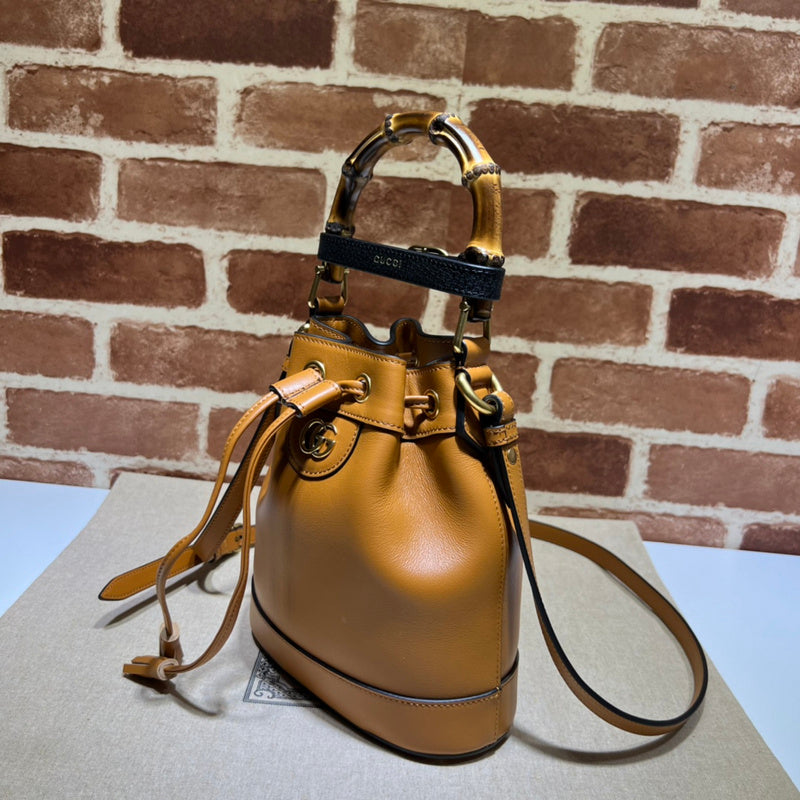 Gucci  Luxury -  Bags - 589