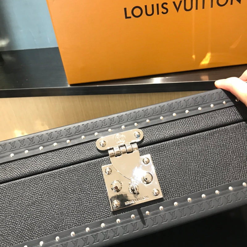 Alice Bags- Louis Vuittons  - 15986