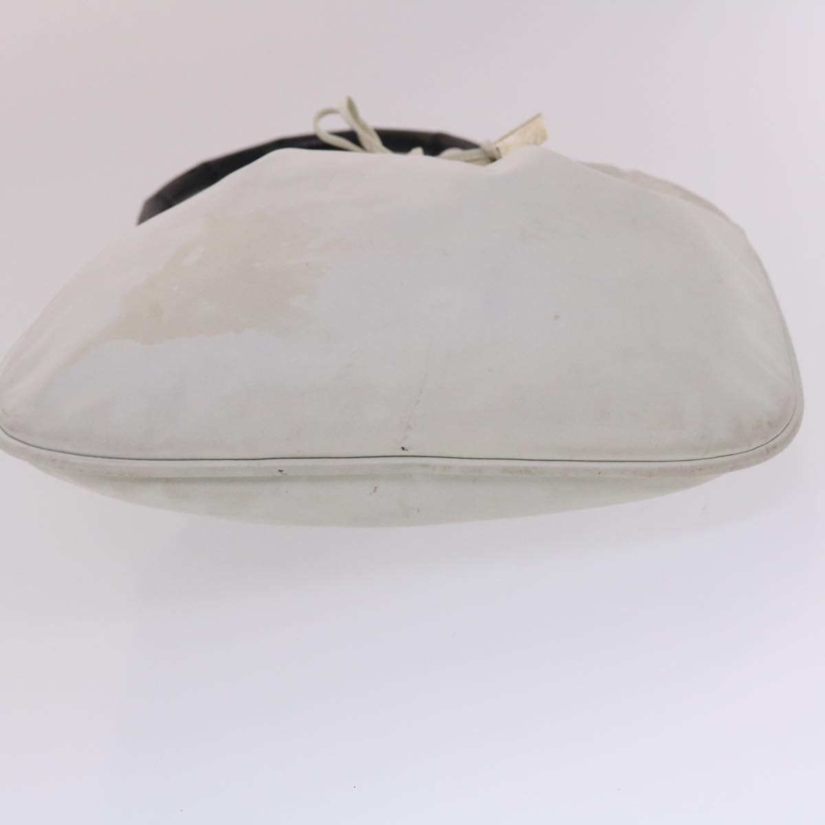 GUCCI Bamboo Shoulder Bag Leather White  49084