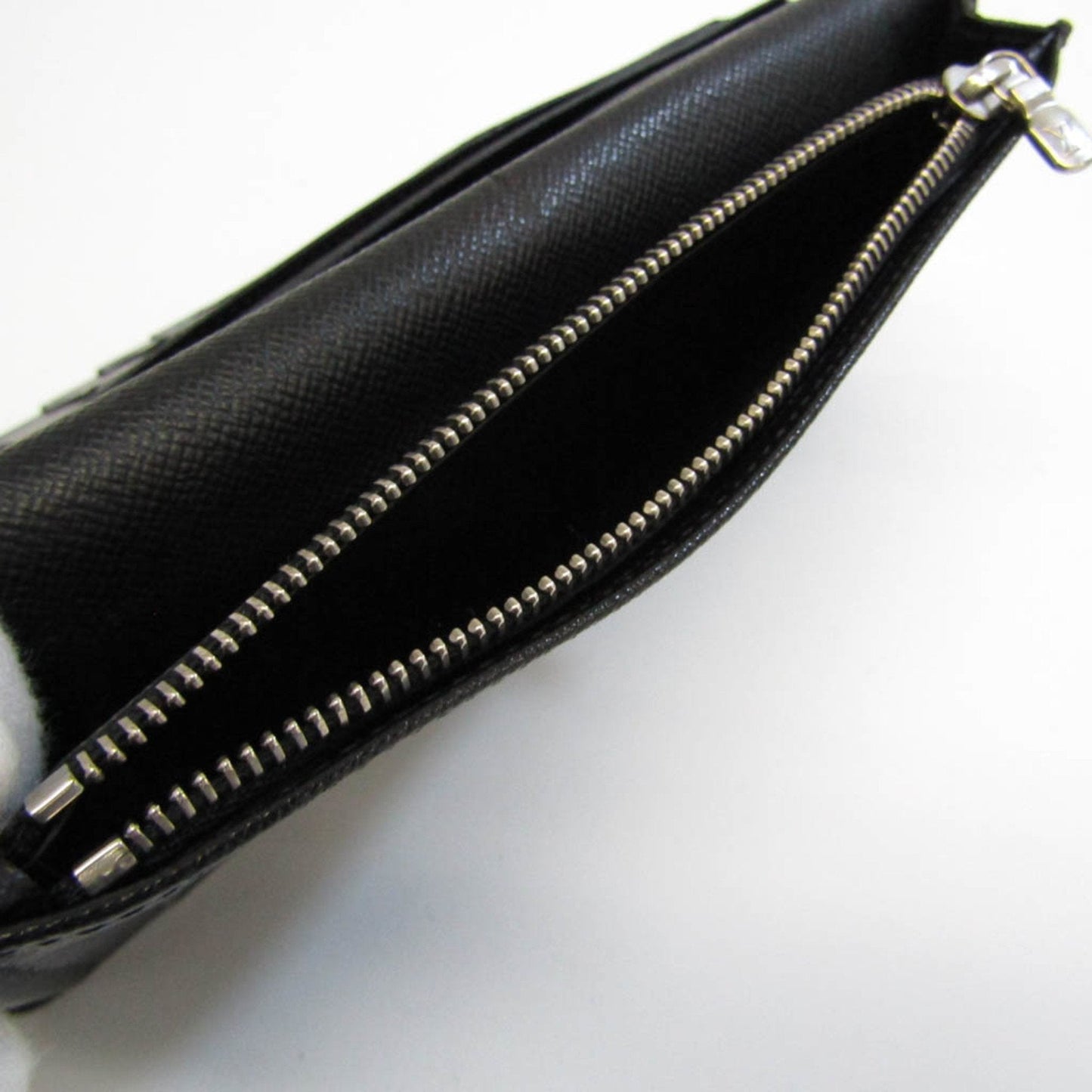 Louis Vuitton Black Leather Portefeuille Brazza wallet accessories