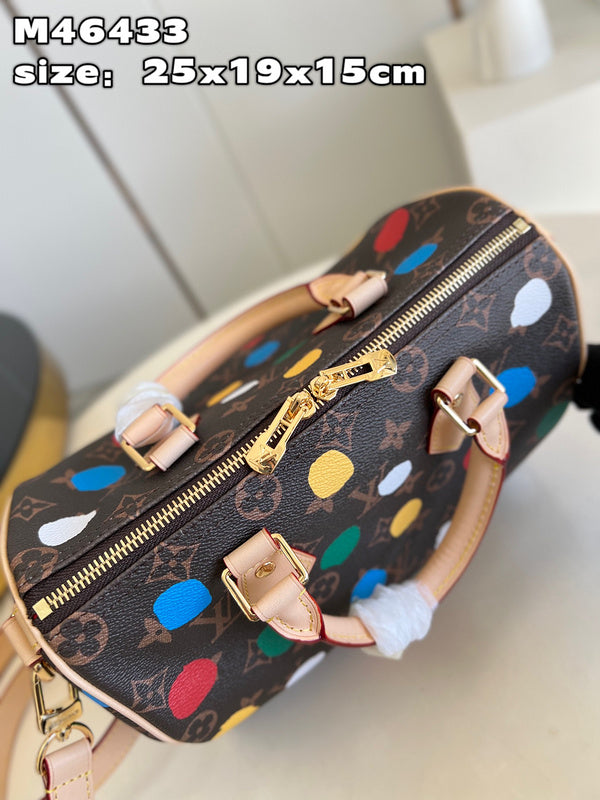 Alice Bags- Louis Vuittons  - 15979
