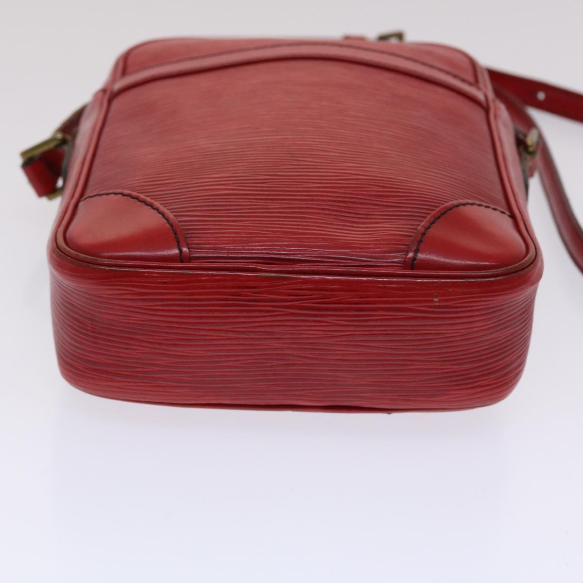 LOUIS VUITTON Epi Danube Shoulder Bag Red M45637 LV  49261
