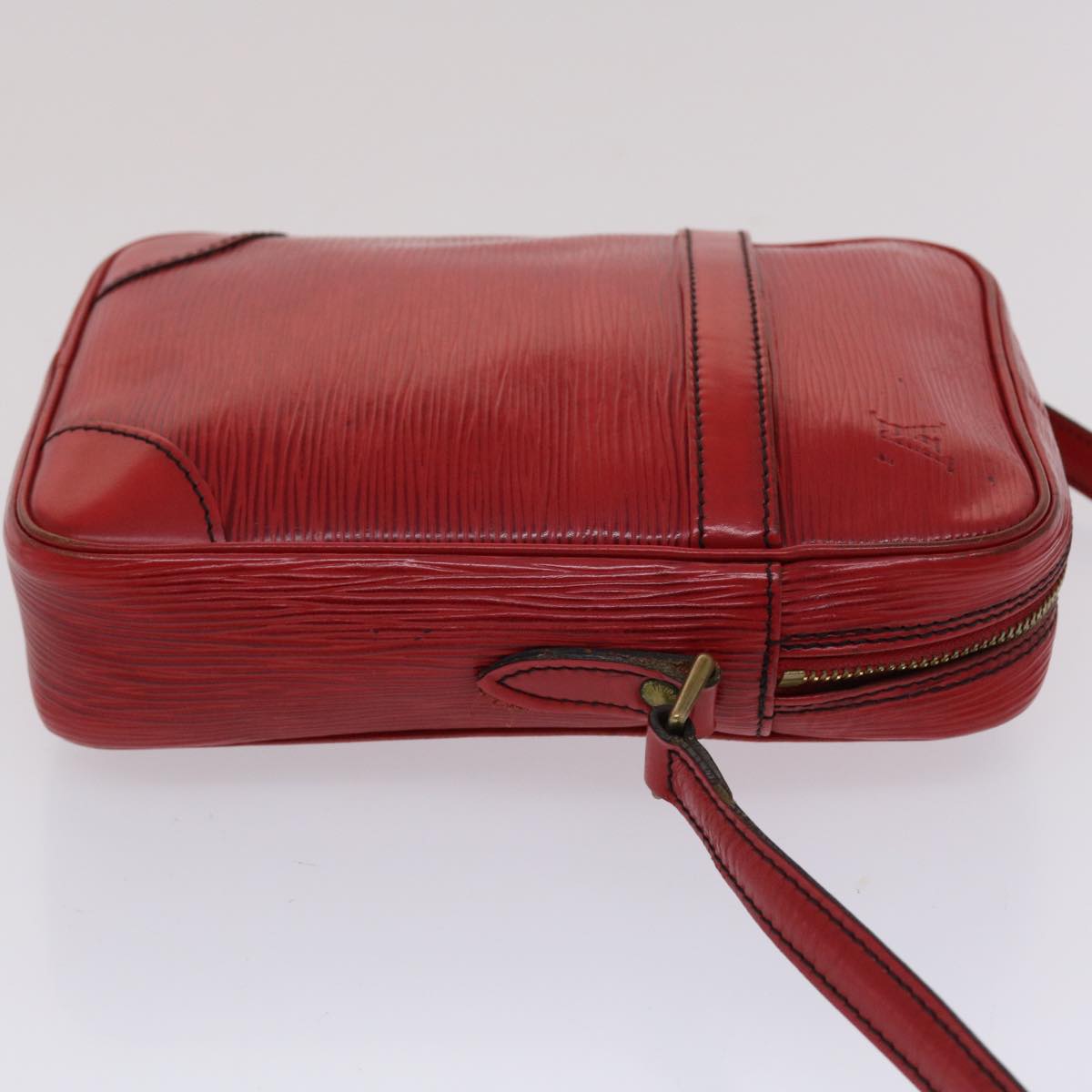 LOUIS VUITTON Epi Danube Shoulder Bag Red M45637 LV  49261