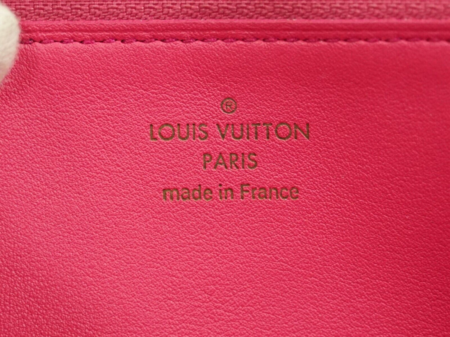 Louis Vuitton Black Leather Portefeuille com√®te wallet accessories