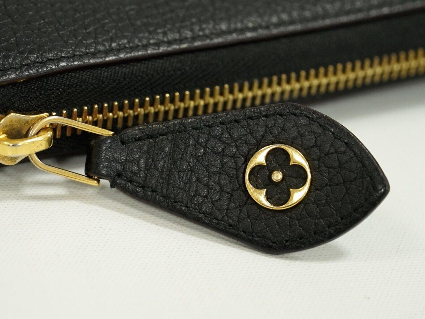 Louis Vuitton Black Leather Portefeuille com√®te wallet accessories
