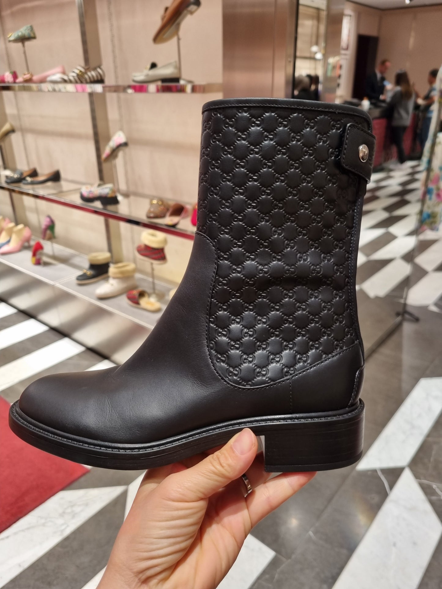 Gucci Black Leather Microguccissima Ankle Boots
