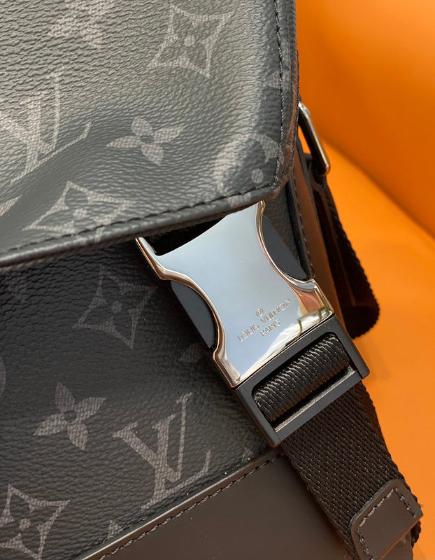 Alice Bags- Louis Vuittons  - 16242