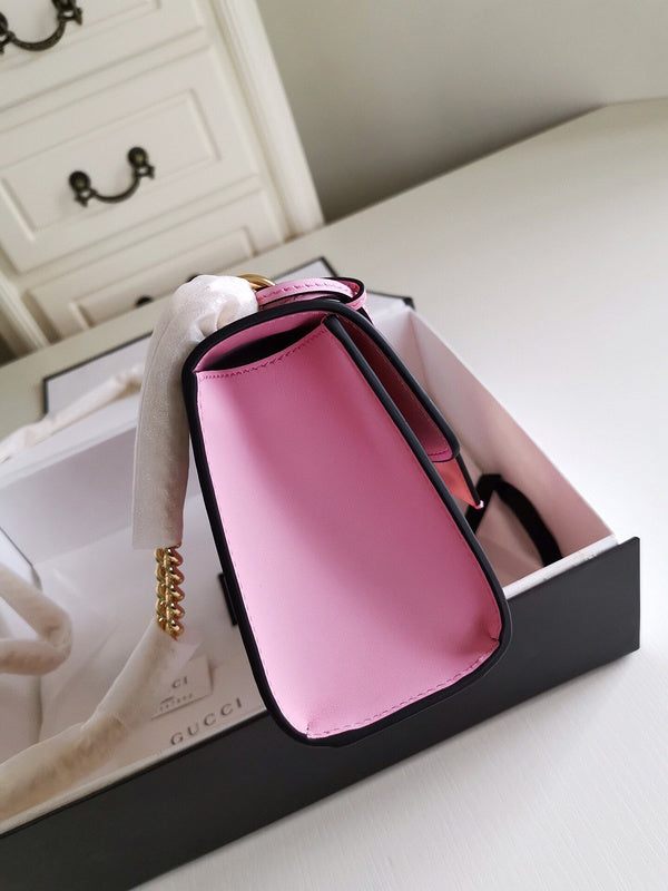 Gucci   Luxury Bags  1382