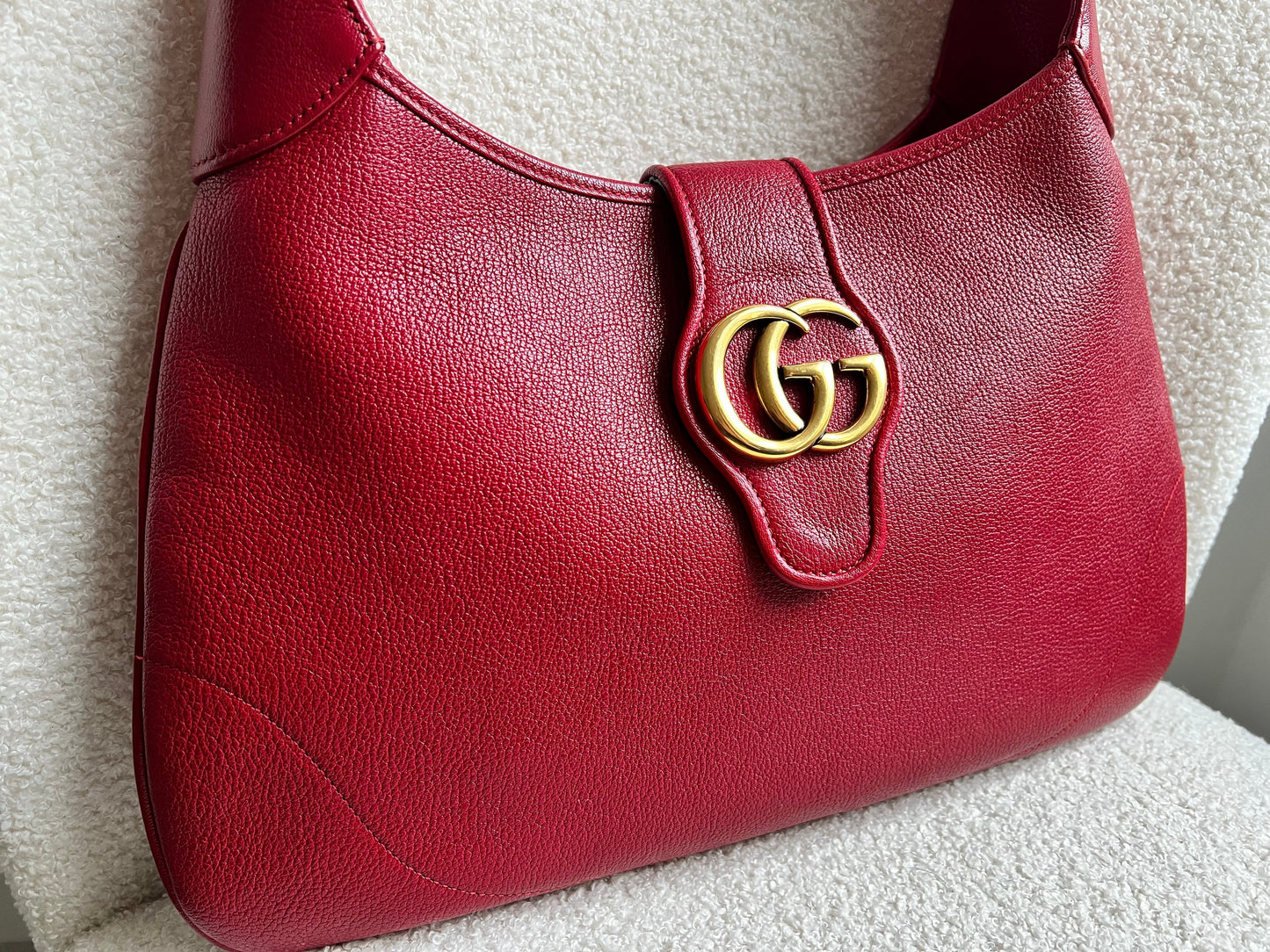 Gucci Red Large Aphrodite Shoulder Bag (RRP £1760)