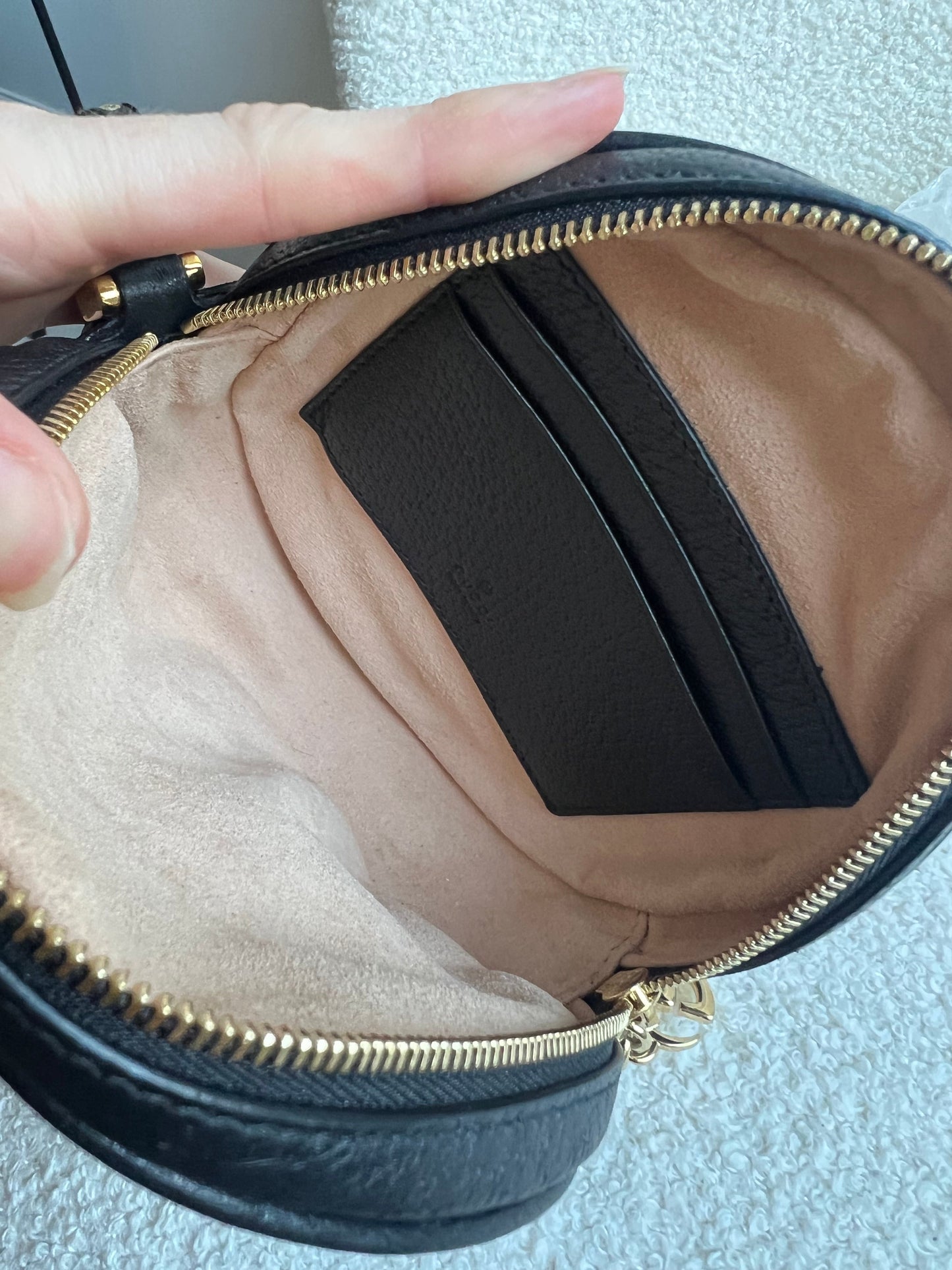 Gucci GG Round Black Ophidia Clutch