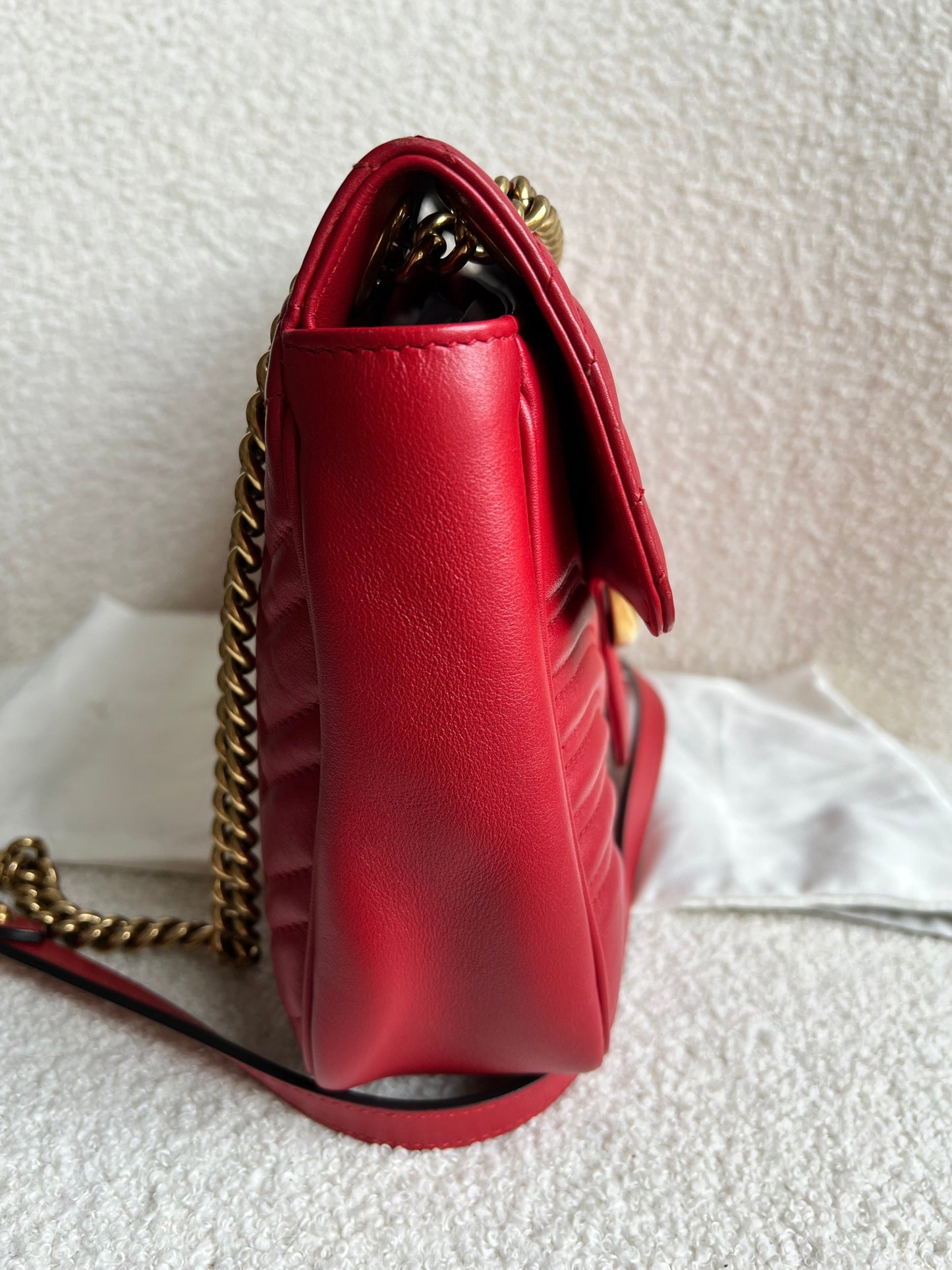 Gucci GG Hibiscus Red Marmont Medium Shoulder Bag (RRP £2,340)